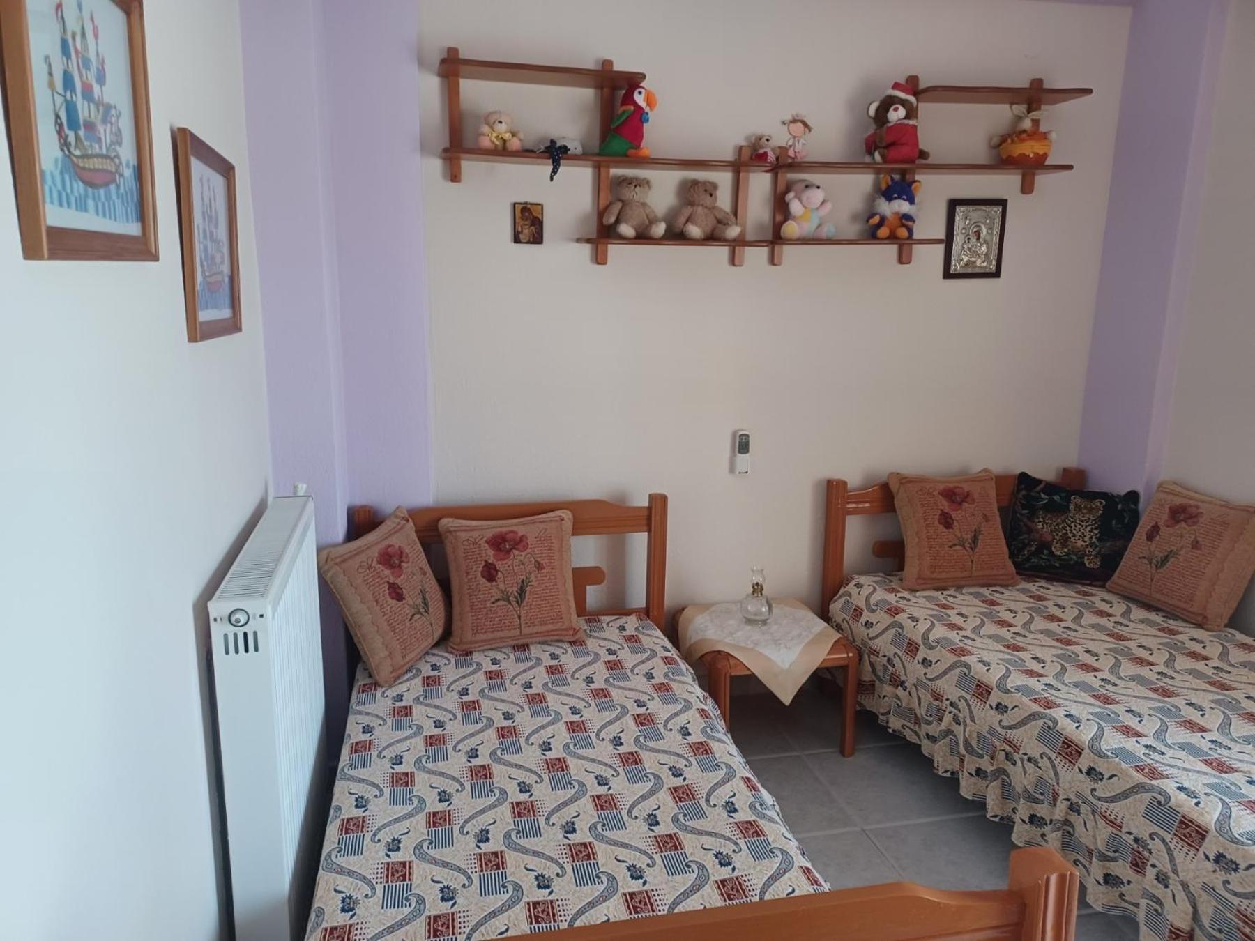 Gerakini 2Br Apt With Shared Pool Екстериор снимка