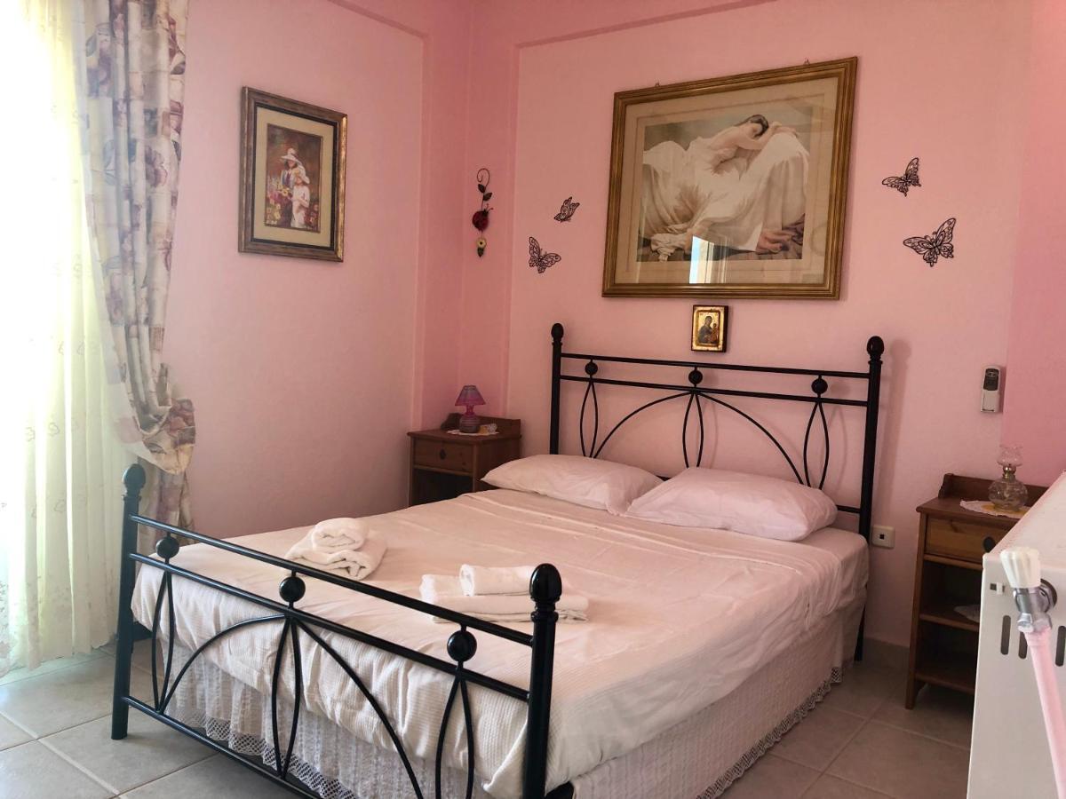 Gerakini 2Br Apt With Shared Pool Екстериор снимка