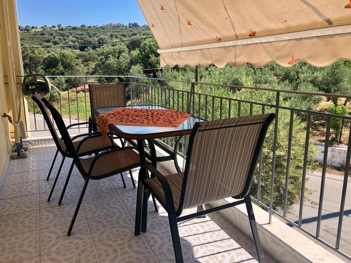 Gerakini 2Br Apt With Shared Pool Екстериор снимка